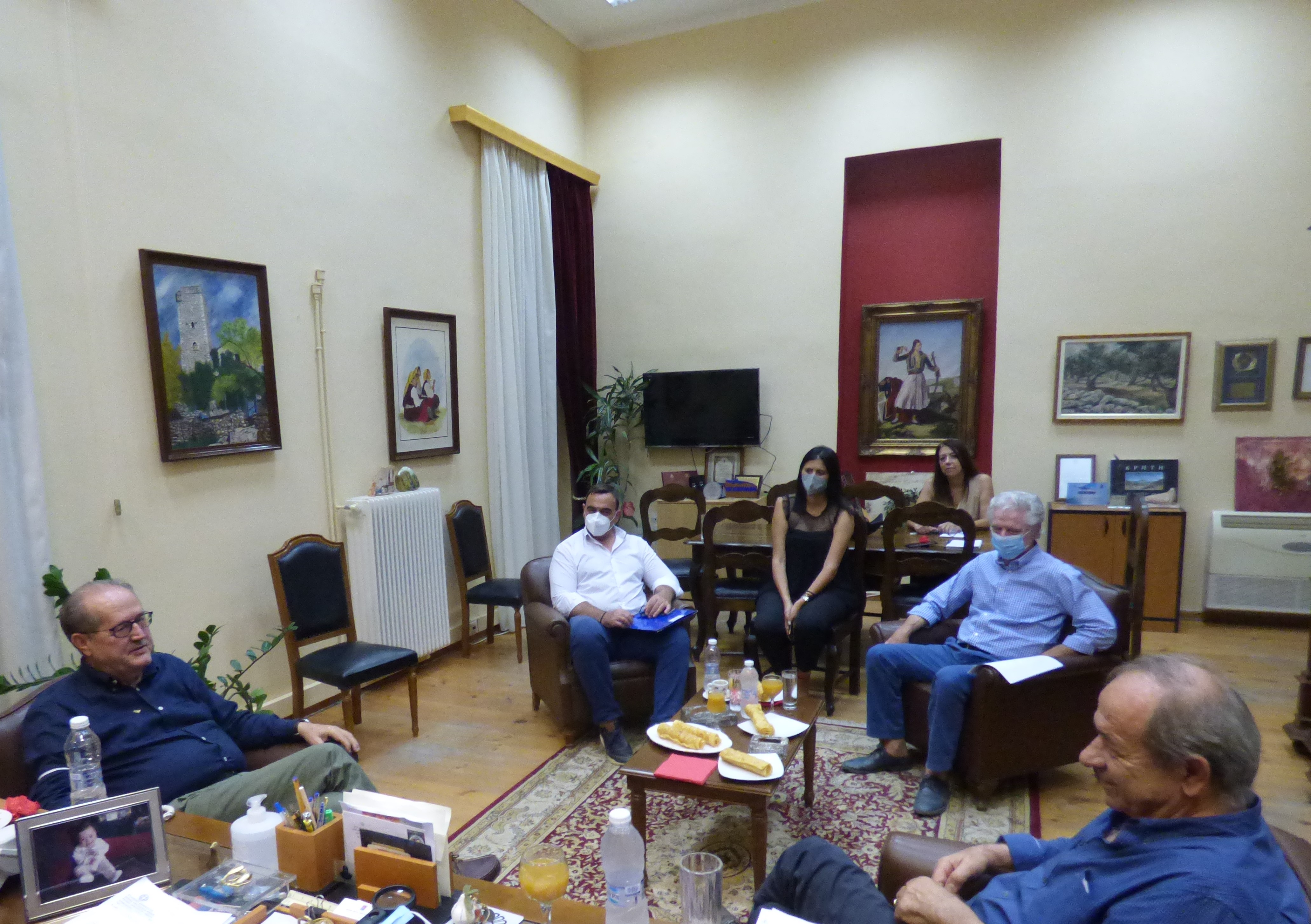 συντάντηση Δημάρχου Ανατολικής Μάνης με τον Περιφερειάρχη Πελοποννήσου (1)