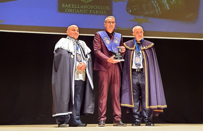 Ελαιώνες Σακελλαρόπουλου : Βραβείο «Καλύτερου Ευρωπαίου ελαιοπαραγωγού»