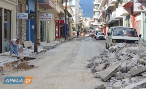 Στο &quot;κόκκινο&quot; οι καταστηματάρχες της οδού Βρασίδου