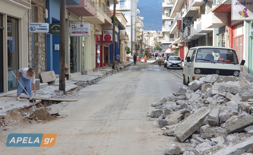 Στο &quot;κόκκινο&quot; οι καταστηματάρχες της οδού Βρασίδου