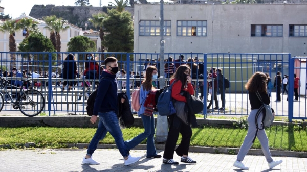 ΣΥΡΙΖΑ ΛΑΚΩΝΙΑΣ:Με 50.000 κρούσματα, ανοίγουν τα σχολεία με μόνο ένα self  test παραπάνω... Παραλογισμός!!!