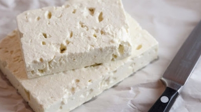 Αραχωβίτης-Τελιγιορίδου: «Λευκό τυρί σε σούπερ μάρκετ της Γερμανίας σαν Φέτα ΠΟΠ: μιμητισμός, παραβίαση νομοθεσίας, νοθεία και απάτη»
