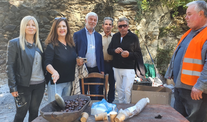 Ο Πέτρος Τατούλης  στην Άρνα Λακωνίας για την  «Γιορτή Κάστανου»