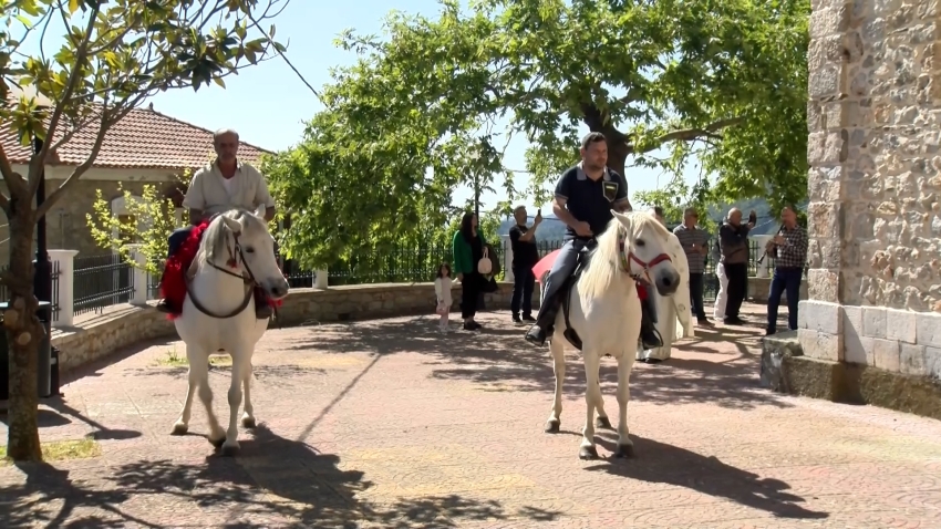 Με άλογα και χορό η αναβίωση του εθίμου στον Άγιο Γεώργιο Αλευρούς (video)