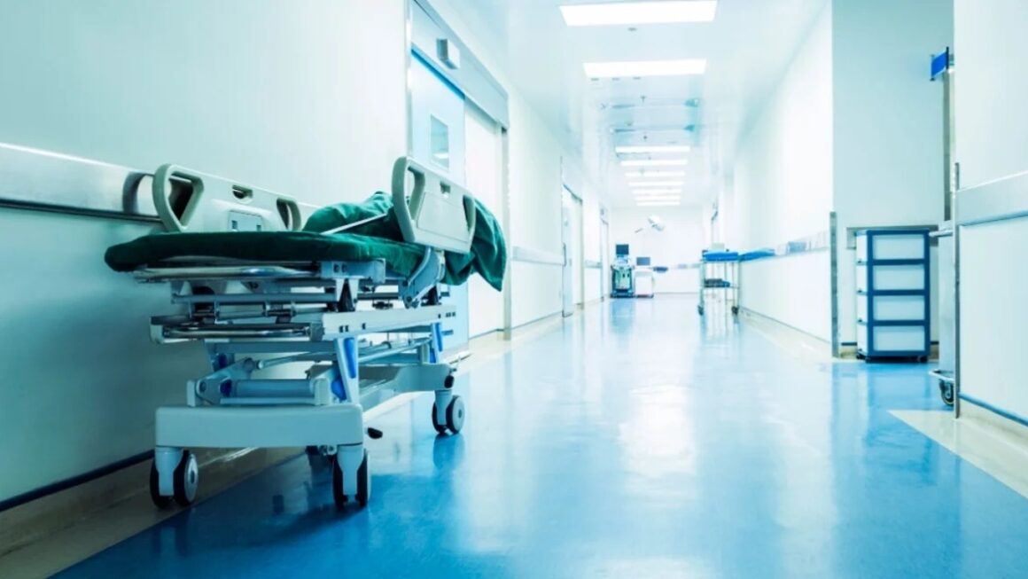 Στόχος και πάλι ανεγκέφαλων δραστών το Τμήμα Επειγόντων Περιστατικών
